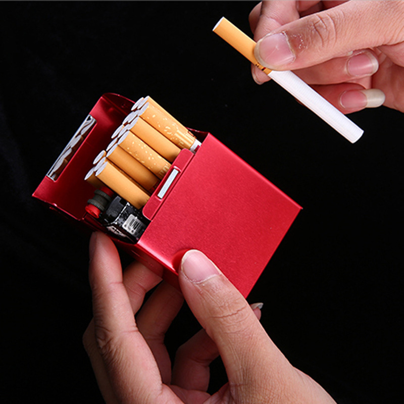 The magnetic flap aluminum cigarette box is pressure-resistant, moisture-proof, portable and can hold a whole pack of cigarettes. It can be placed in a personalized laser 20-cigarette box Specification image