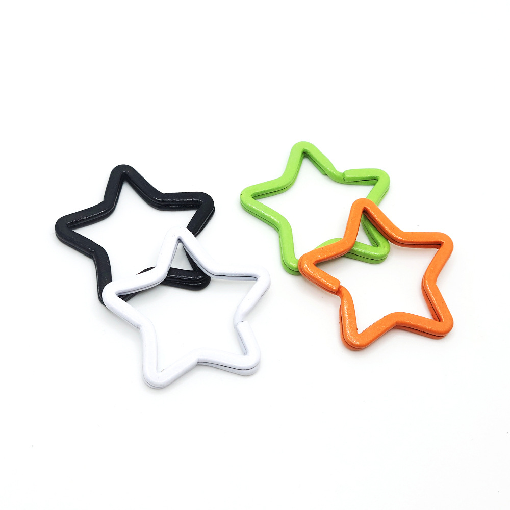 Colorful lacquered five-pointed star-shaped keychain 35MM iron star-closed flat ring keychain DIY connecting buckle Application Scenario