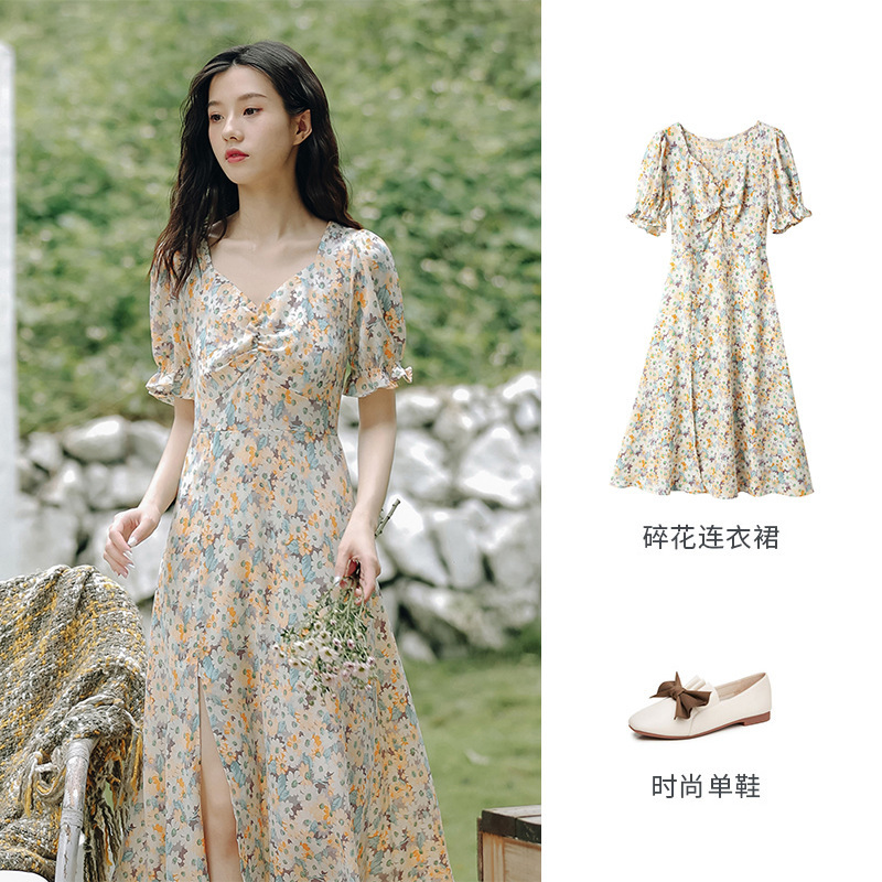 雪纺碎花连衣裙女2023新款裙子夏季温柔风仙女泡泡袖韩系开叉薄款