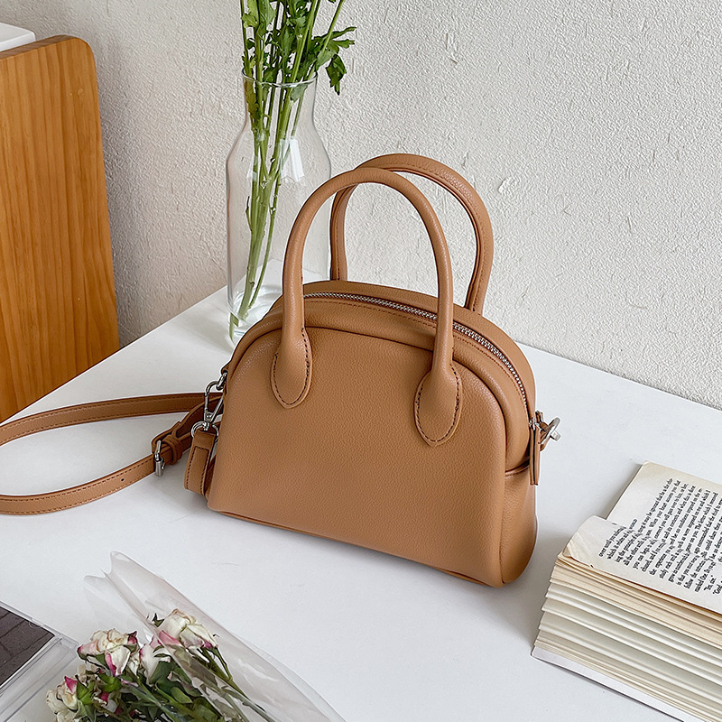 Korean Version Of The New Bag Women's Bag Fashion Simple Crossbody Bag Fashion Temperament Shoulder Bag Temperament Tote Handbag Item Picture