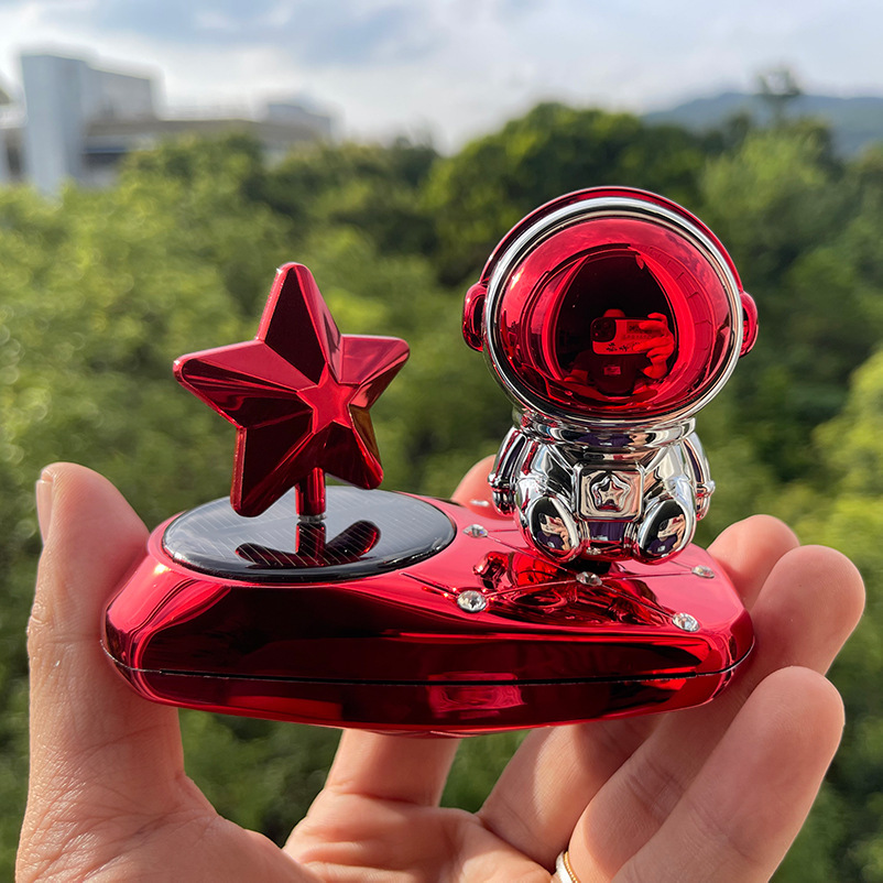 Solar-powered car perfume, scented stars, car ornaments, creative astronauts, high-end interior center console Specification image