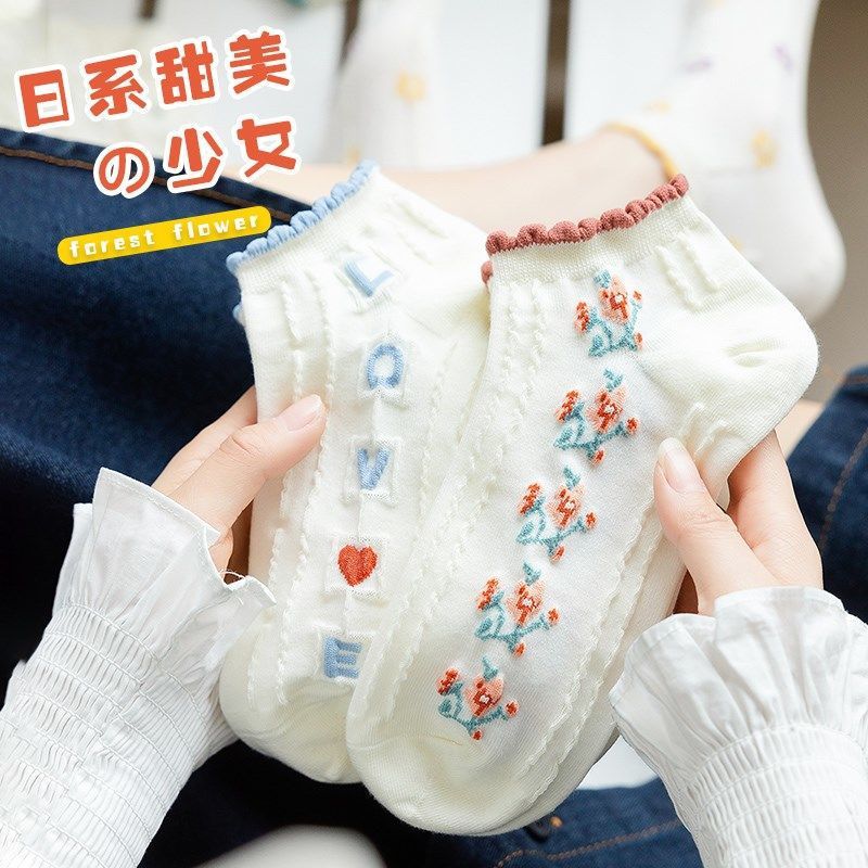 Socks Women Spring Summer Thin Shallow Mouth Women's Boat Socks Cute Lace Japanese Preppy Students Low Top Short Tube Cotton Socks Application Scenario