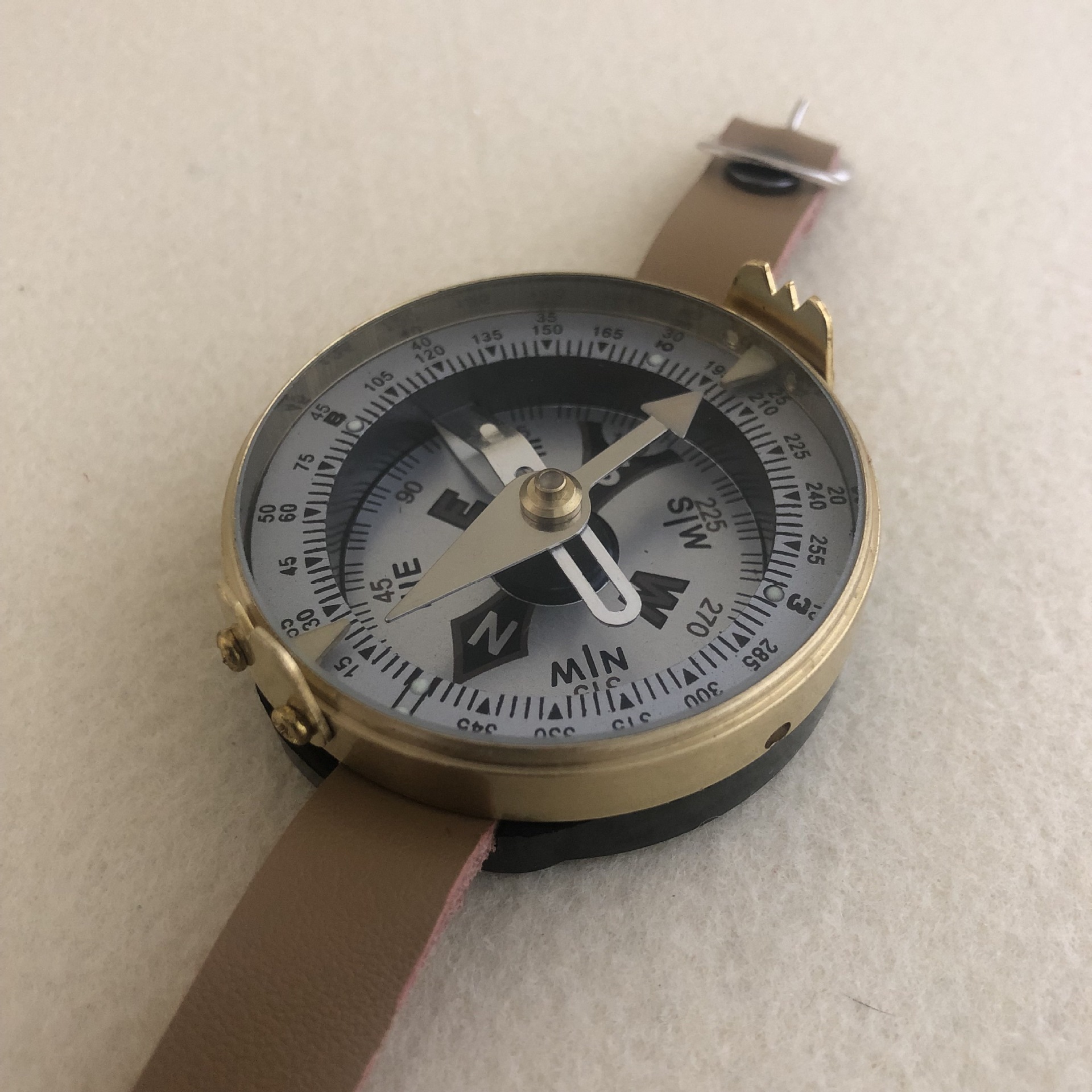Watch-style Russian luminous compass, compass, metal copper, Soviet compass RS50B Specification image