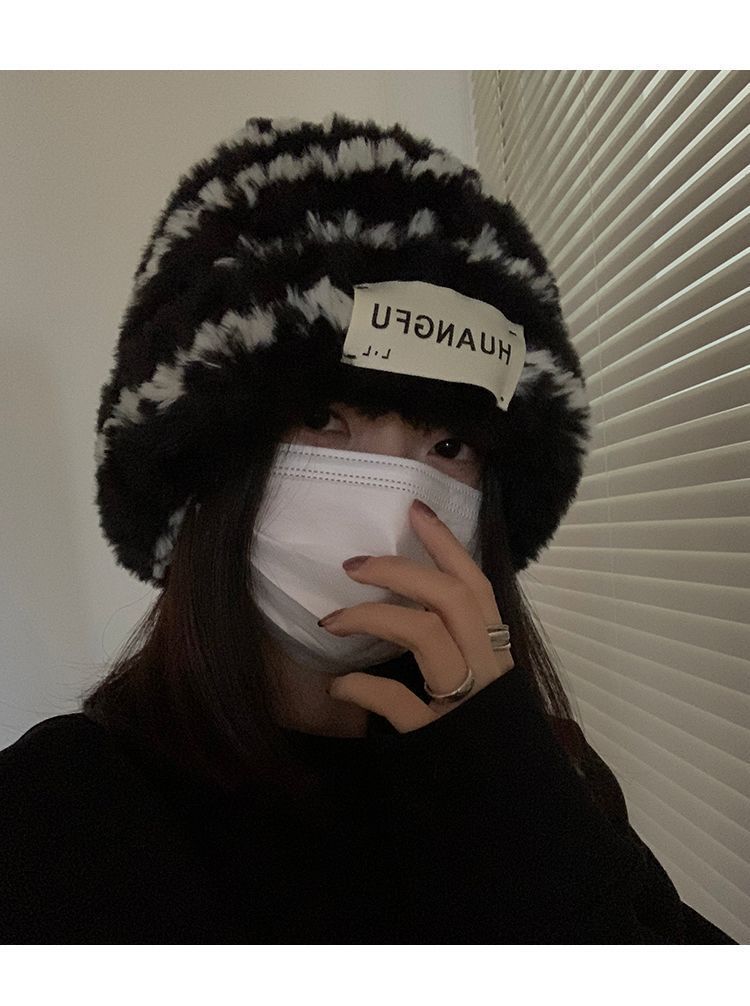 新款毛线帽子女冬季针织条纹显脸小毛绒保暖加厚大头围护耳堆堆帽详情10