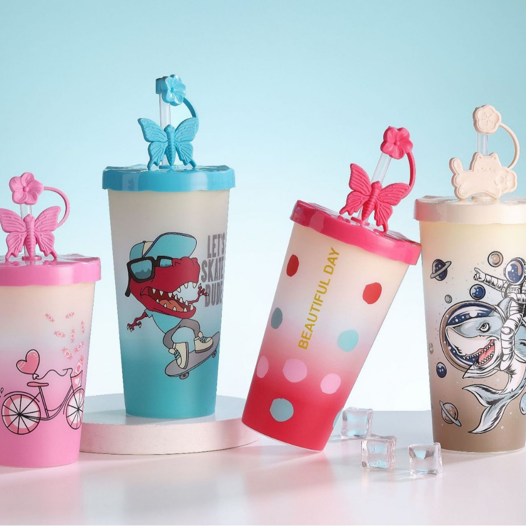 Creative cartoon straw cup, mouth cup, vacuum straw cup, plastic cup, can hold bubble milk tea straw cup Item Picture