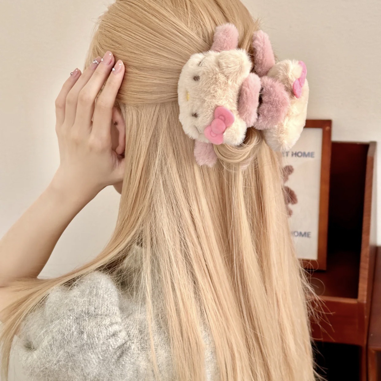 New Sweet Girl Double-Sided Kt Bow Plush Clip Cartoon Cute Shark Clip High Appearance Horizontal Hairpin Hair Accessories Specification drawing