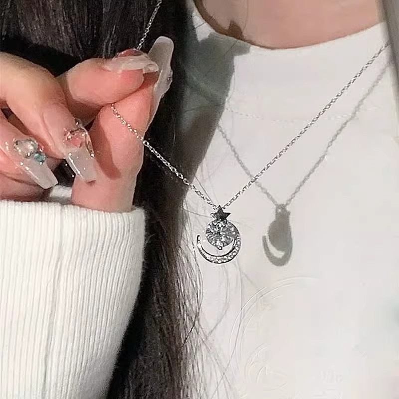 Stars And Moon Necklace For Women 2023 New Fashion Light Luxury Small High-Grade Sense Of Temperament Collarbone Chain Network Red details Picture