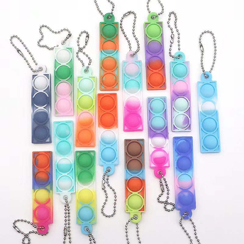 Pioneer Rat Killer Mini Keychain Pendant Backpack Pendant Finger Bubble Music Stress Reliever Fidget Toys Application Scenario