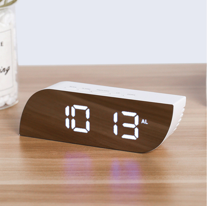 Nuevo reloj despertador espejo multifunción LED cuidado de los ojos maquillaje espejo pequeña luz nocturna Item Picture