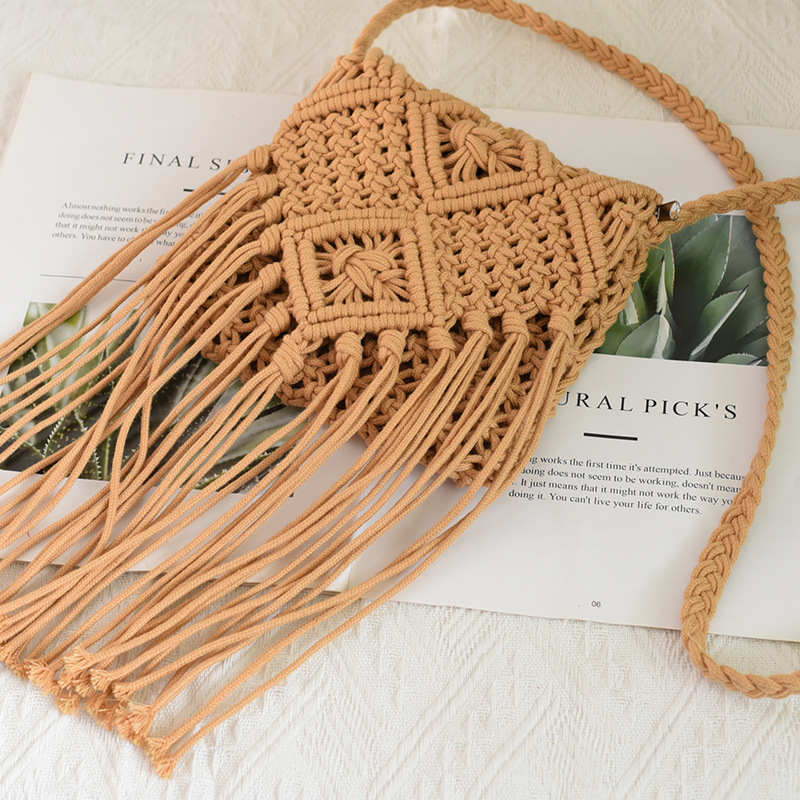 Summer Korean fringed crossbody straw woven bag, Korean retro single-shoulder cotton thread woven bag, sweet and fresh flip cover bag Specification image