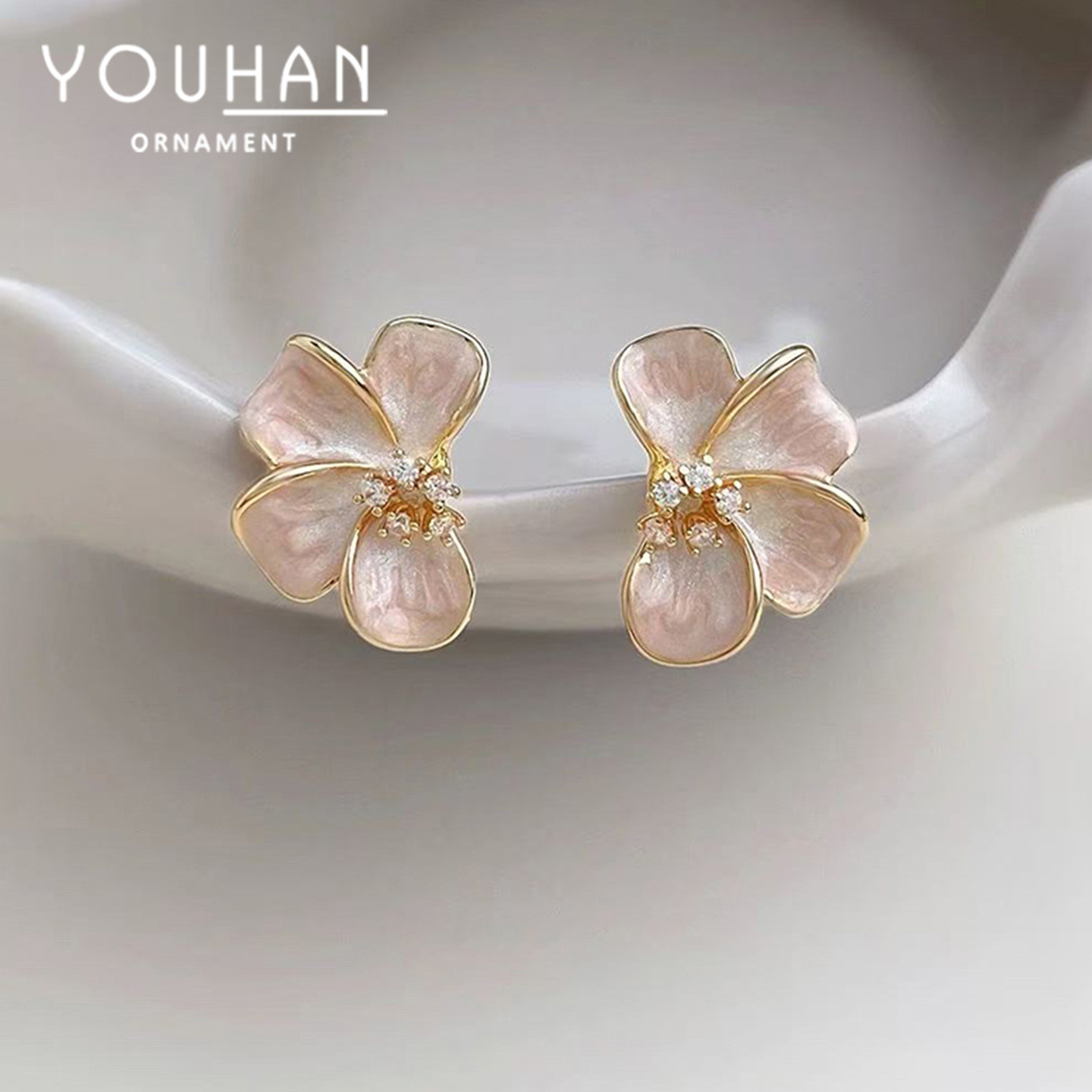 New spring and summer pink enamel flower stud earrings, pure silver needle unique earrings, high-end women's light luxury niche earrings