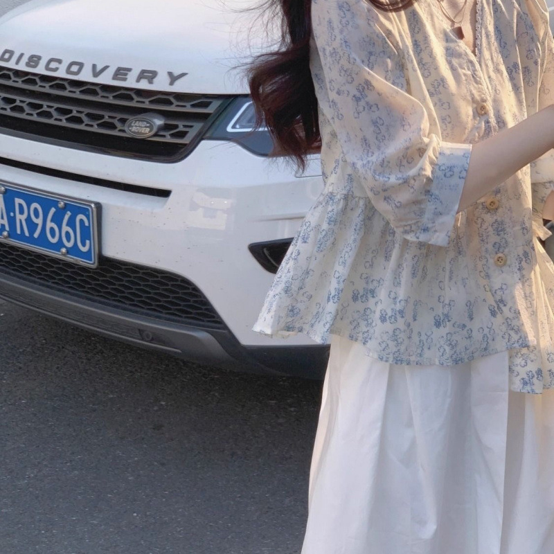 This is a new autumn collection of French floral doll shirts with three-quarter sleeves and chiffon. It features a unique, loose and slimming design for women Specification image