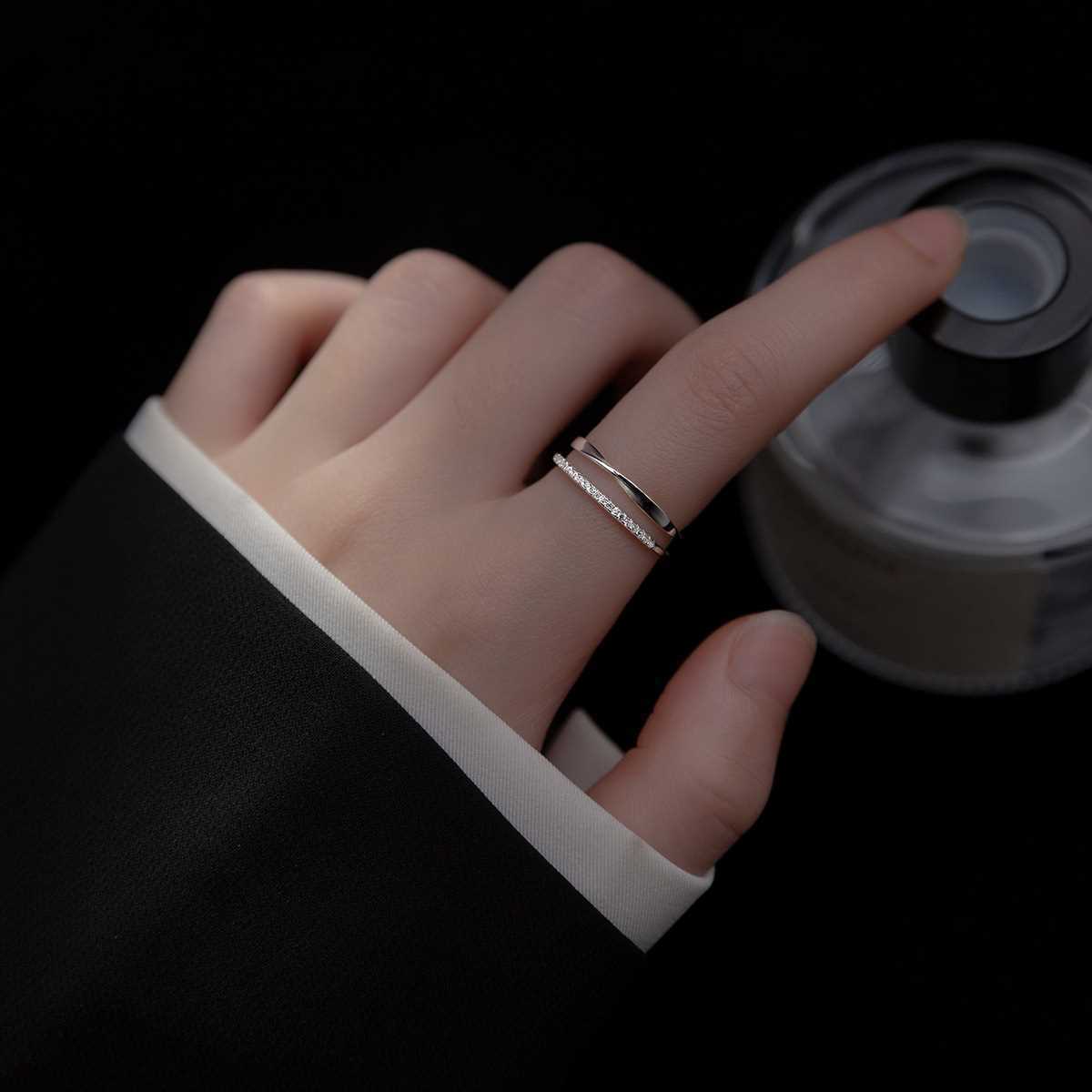 925 sterling silver Mobius double-layer open ring for women, a niche design sense, fashionable and individual ring, autumn trend details Picture