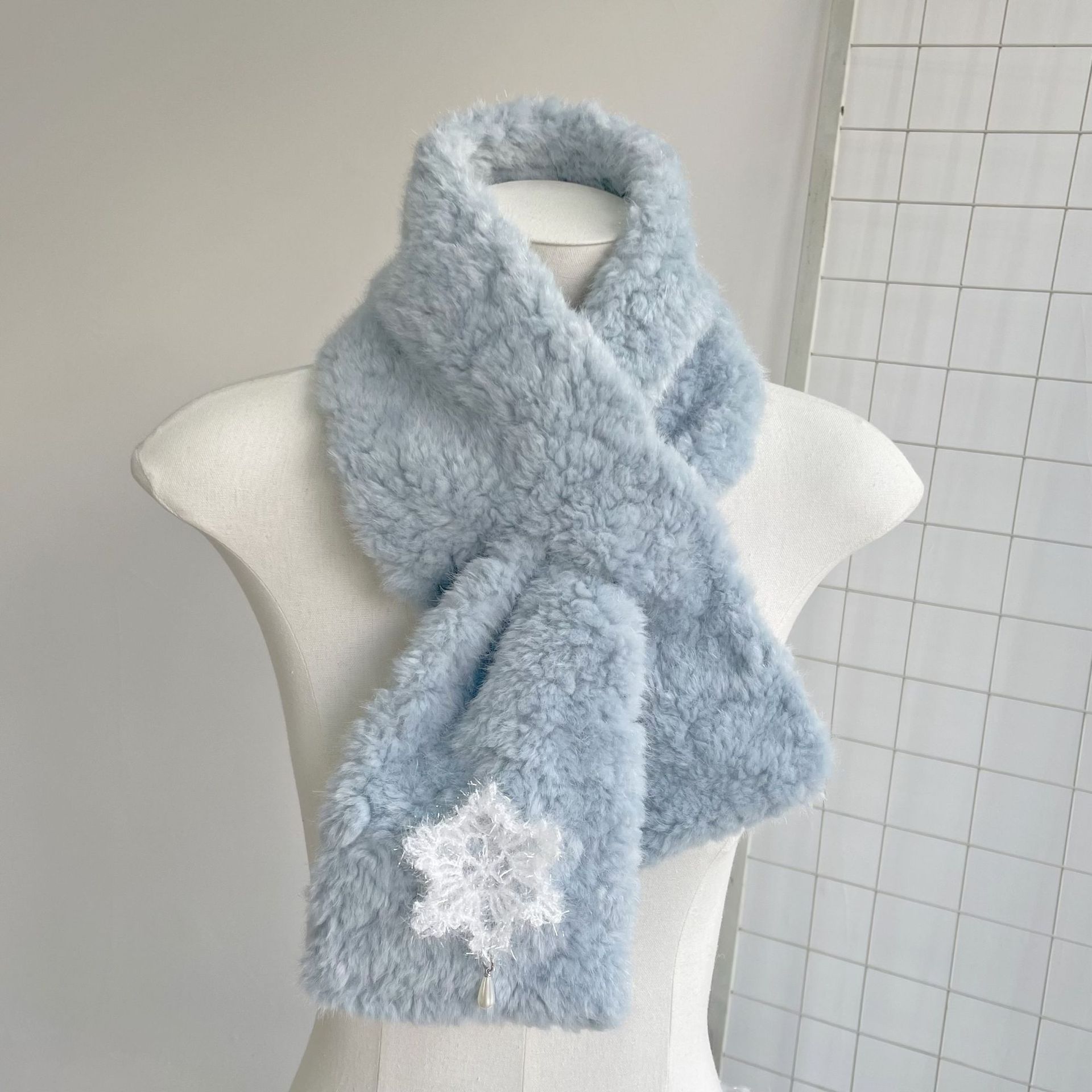 Wool-like warm scarf for women in autumn and winter, soft Korean style cute girl, Japanese-style cute fur cross neck