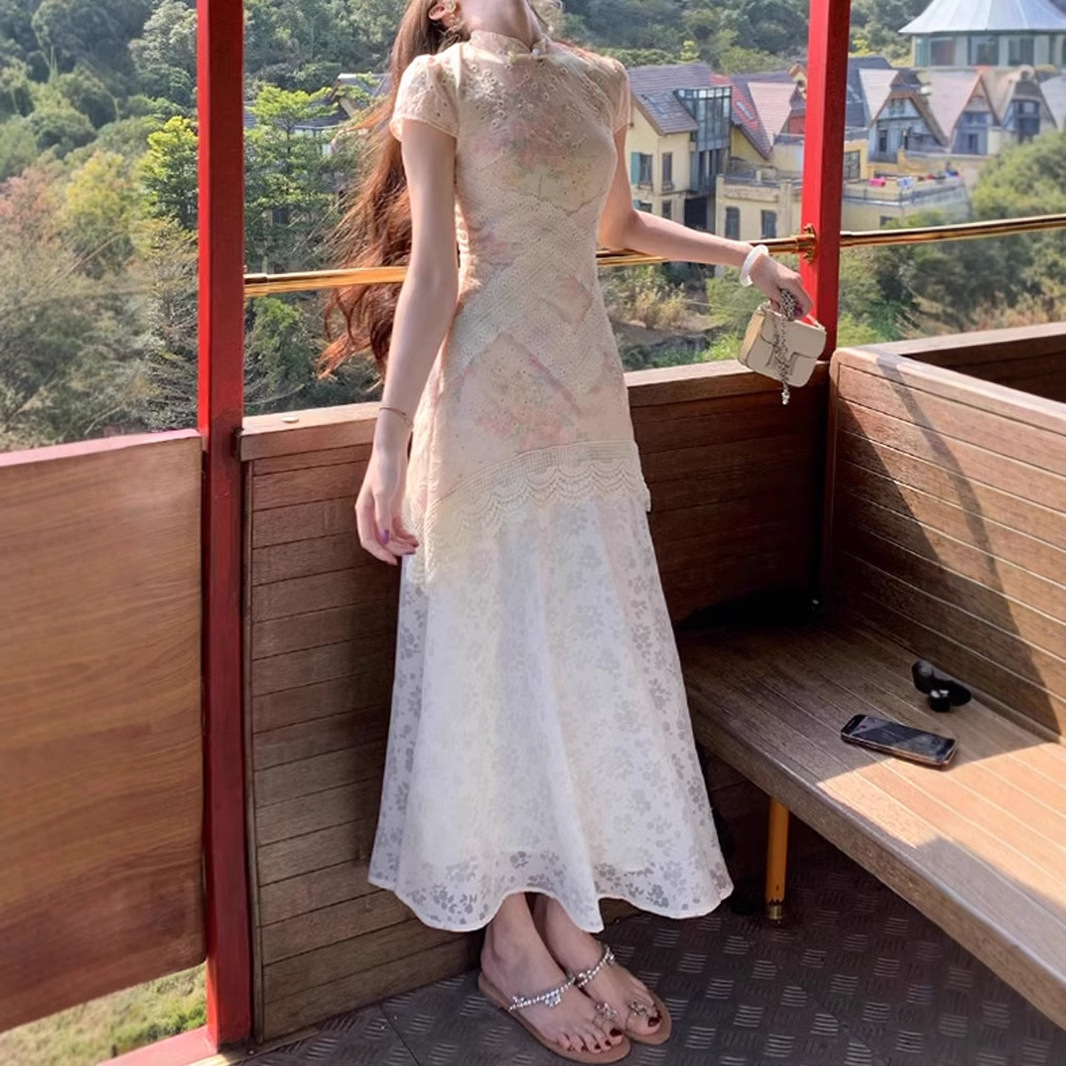 "Moonlight Embroidery Shadow in Early Spring" new Chinese-style improved cheongsam women's summer lace fake two stunning cut-out floral print dresses