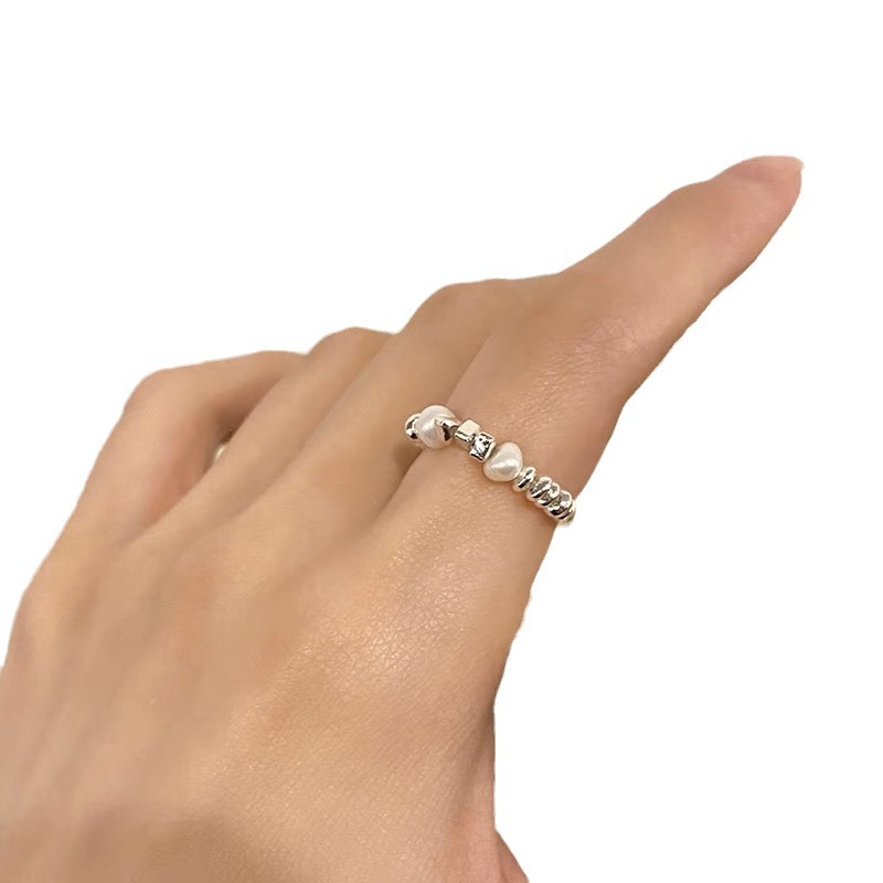 Irregular broken silver pearl ring for women, a light luxury and niche design, a high-end index finger ring, fashionable and individual ring trend Item Picture