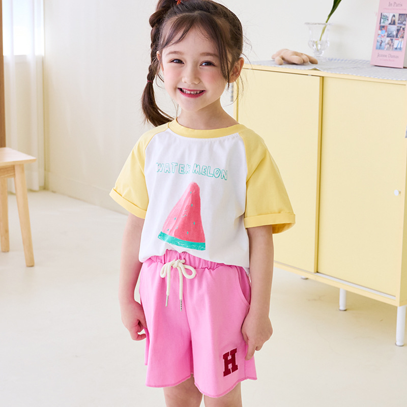 This 2023 summer children's short-sleeved T-shirt features cute fruit print color blocks, shoulder sleeves, round neck pullovers, and is made of light cotton Specification image