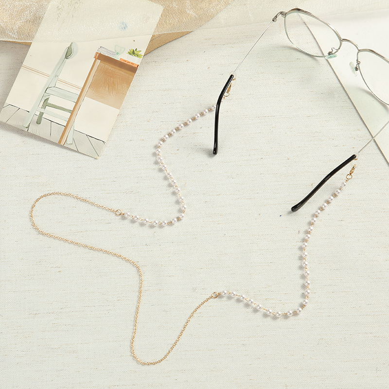 New pearl eyeglass chains, fashionable, simple and elegant, anti-loss pendant chains, beaded necklaces, mask-hanging necklaces, factory wholesale Specification image