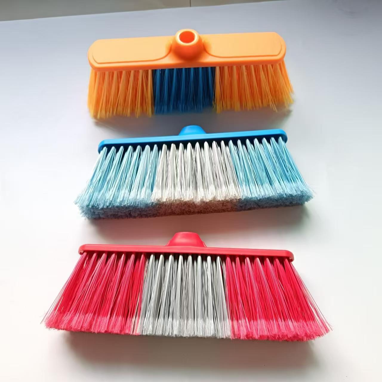 Hard-bristled single broom, open-bristled household outdoor sweeping broom, five-row plastic broom sweep Specification image