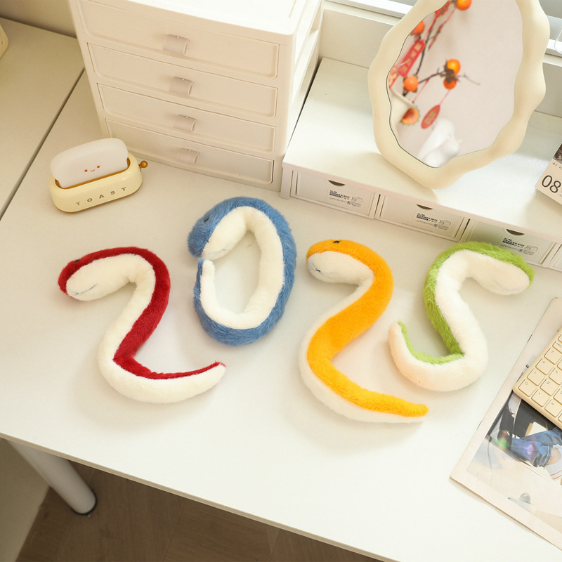 2025年蛇年吉祥物生肖蛇公仔可爱毛绒玩具儿童趣味玩偶布娃娃批发