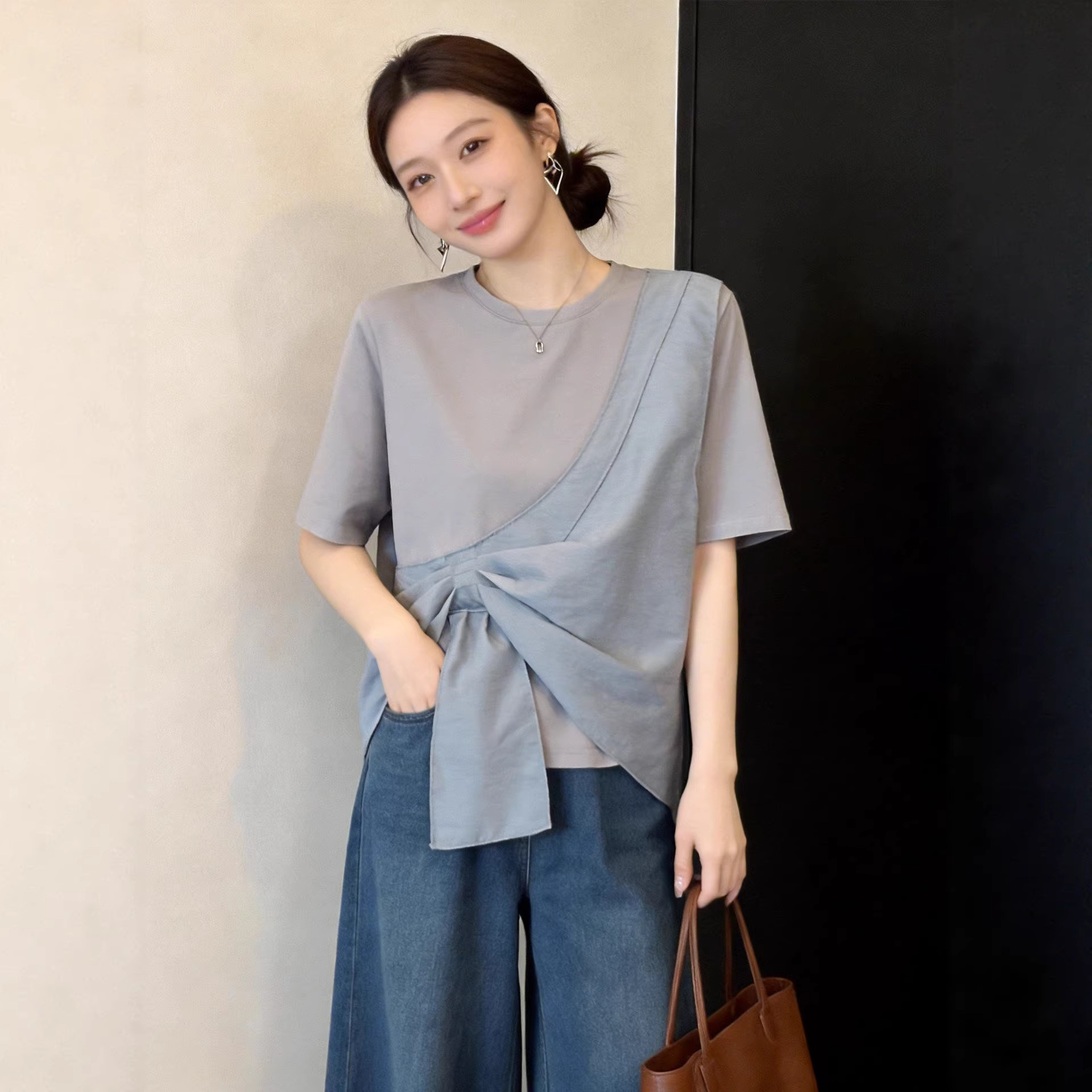 Light blue irregular short-sleeved T-shirt for women's summer, a new versatile, casual, slimming and youthful off-the-shoulder top 11314 details Picture