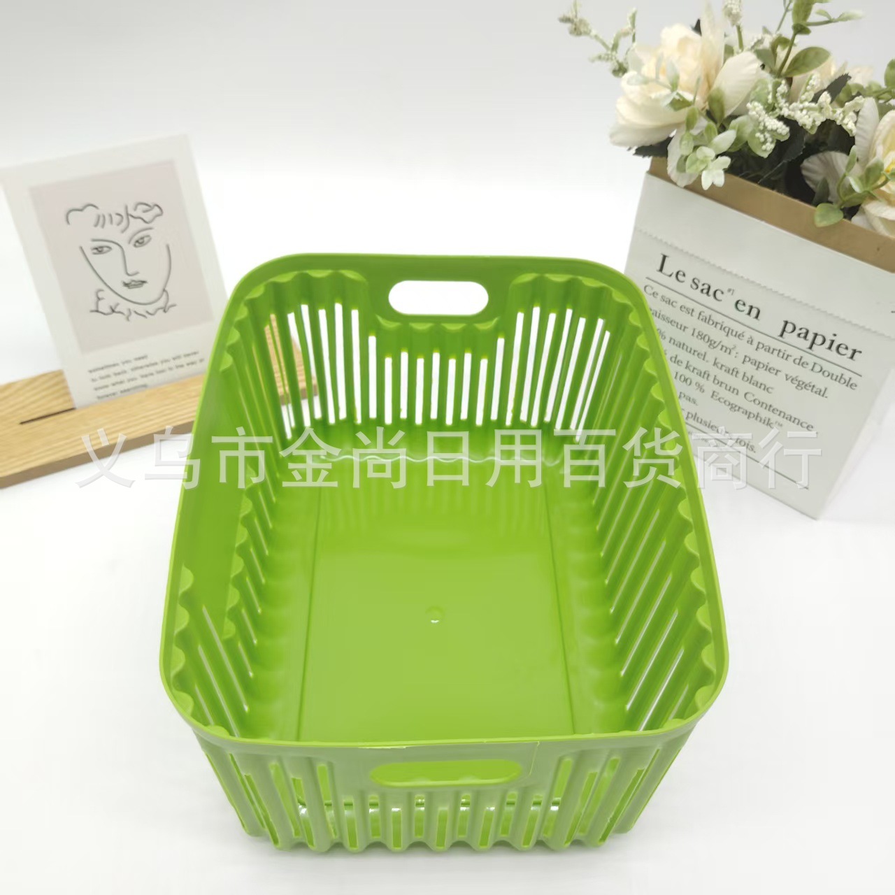 New desktop sundries, snacks and toys organizing basket, household rectangular storage basket, plastic book basket storage box manufacturer Application Scenario