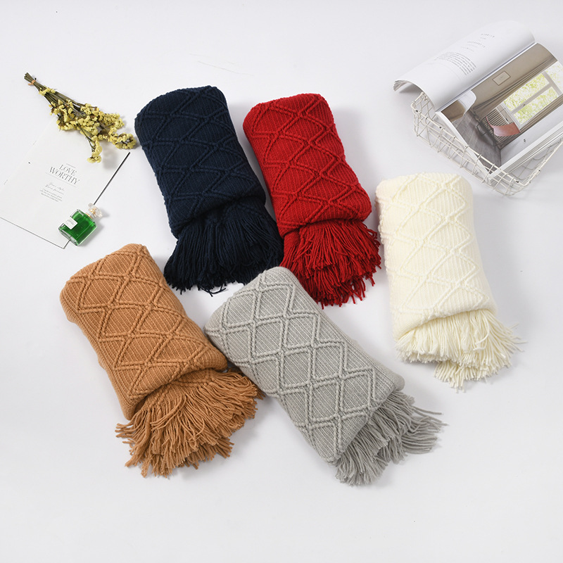 Autumn and winter warm scarf, ethnic style faux cashmere diamond-shaped split shawl, dual-purpose travel cape, air-conditioned room shawl details Picture