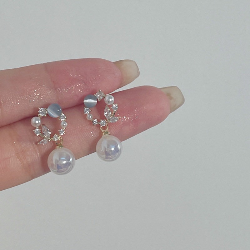 Alice Dream fairy garland imitation mermaid Pearl pendant silicone ear clips no piercing earrings female