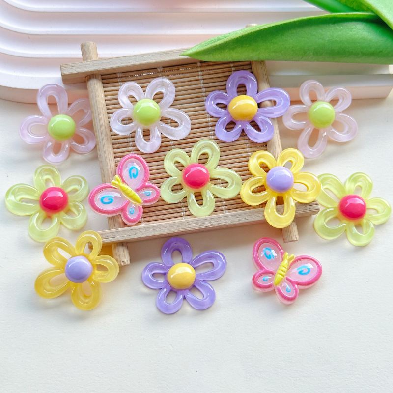 Hollow flower series resin diy jewelry accessories, phone cases, crocs, refrigerator patches, hair clips, hair accessory materials Specification image