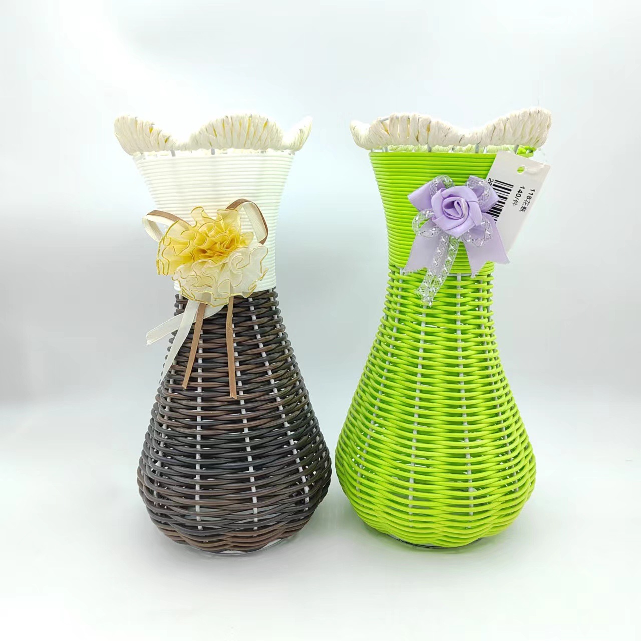 Exquisite Hand-Woven Plastic Decorative Vase Flower Arranger Dry Flower Silk Flower Arranger For Interior Decoration Item Picture