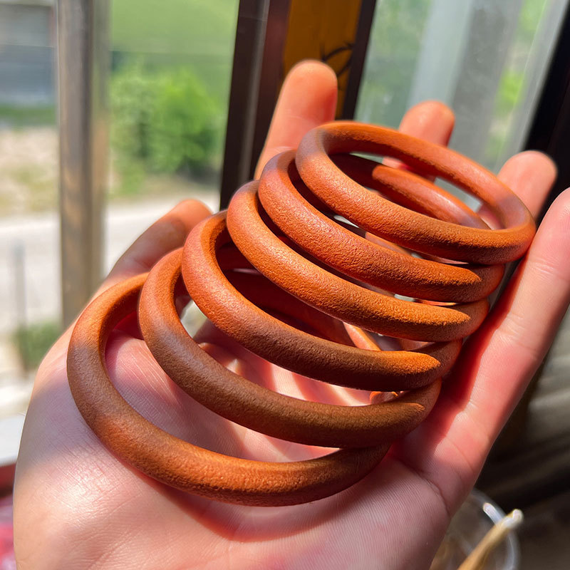 Wholesale diy cowhide bracelets, tochigi saddle leather bracelets and bangles, lifetime rings, top layer raised cowhide without splicing bracelets Specification image