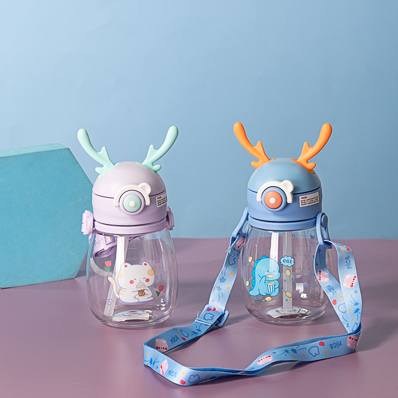 Eben Children's Student Water Cup With Straw Cute Dragon Baby Plastic Cup With Scale Portable Cartoon Kettle Application Scenario