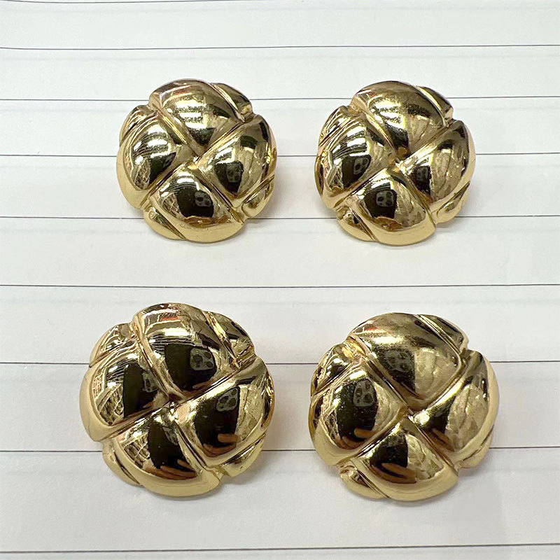 Cross-border European and American style simple twisted stud earrings, cold style metal exaggerated earrings, retro niche irregular earrings for women Specification image