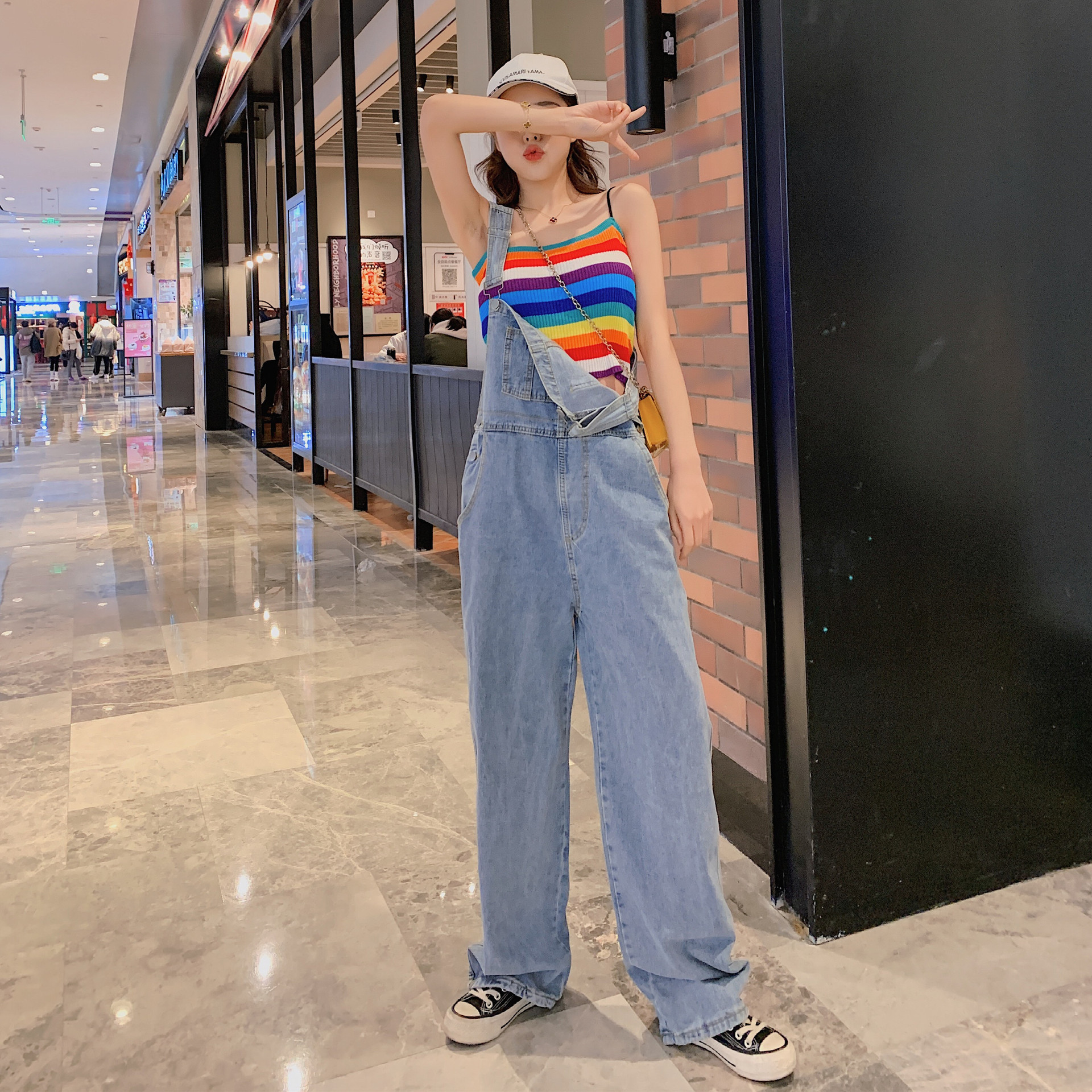 Net Red Mopping Pants 2024 Spring And Summer New Pants Korean Version Of Loose Large Size High Waist Wide Leg Jeans Suspenders Women Specification drawing