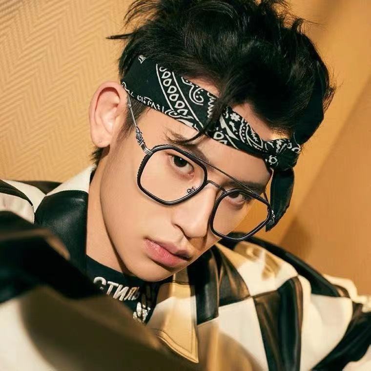 Stylish and cool double beam Clo 伈 flat lens trendy metal frame retro new natural anti-blue light glasses details Picture
