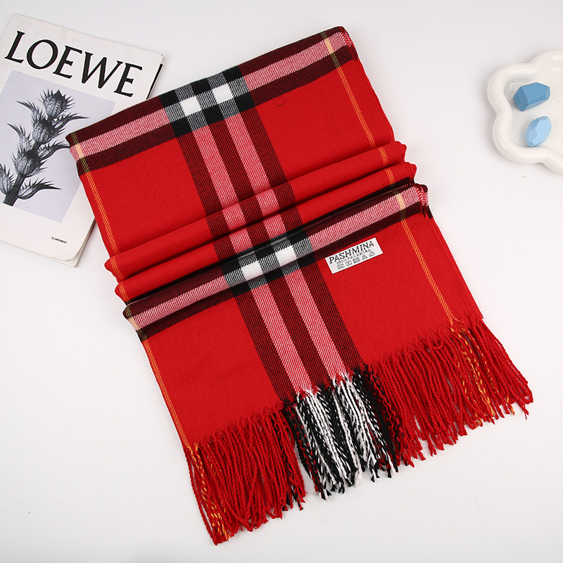 British-style bright red cashmere scarf, selected wool baba checkered warm scarf, thick shawl for men and women, parent-child style Application Scenario