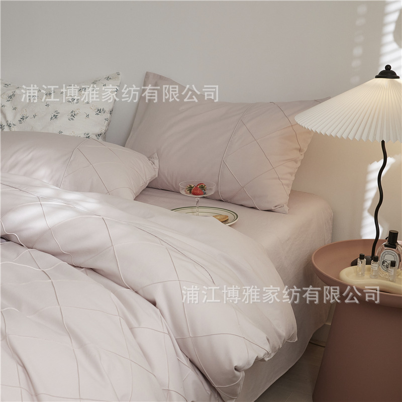 Wholesale of high-quality three or four-piece sets of washed cotton 40-count hand-knitted rhombus-shaped checkered plain pure cotton bedding details Picture