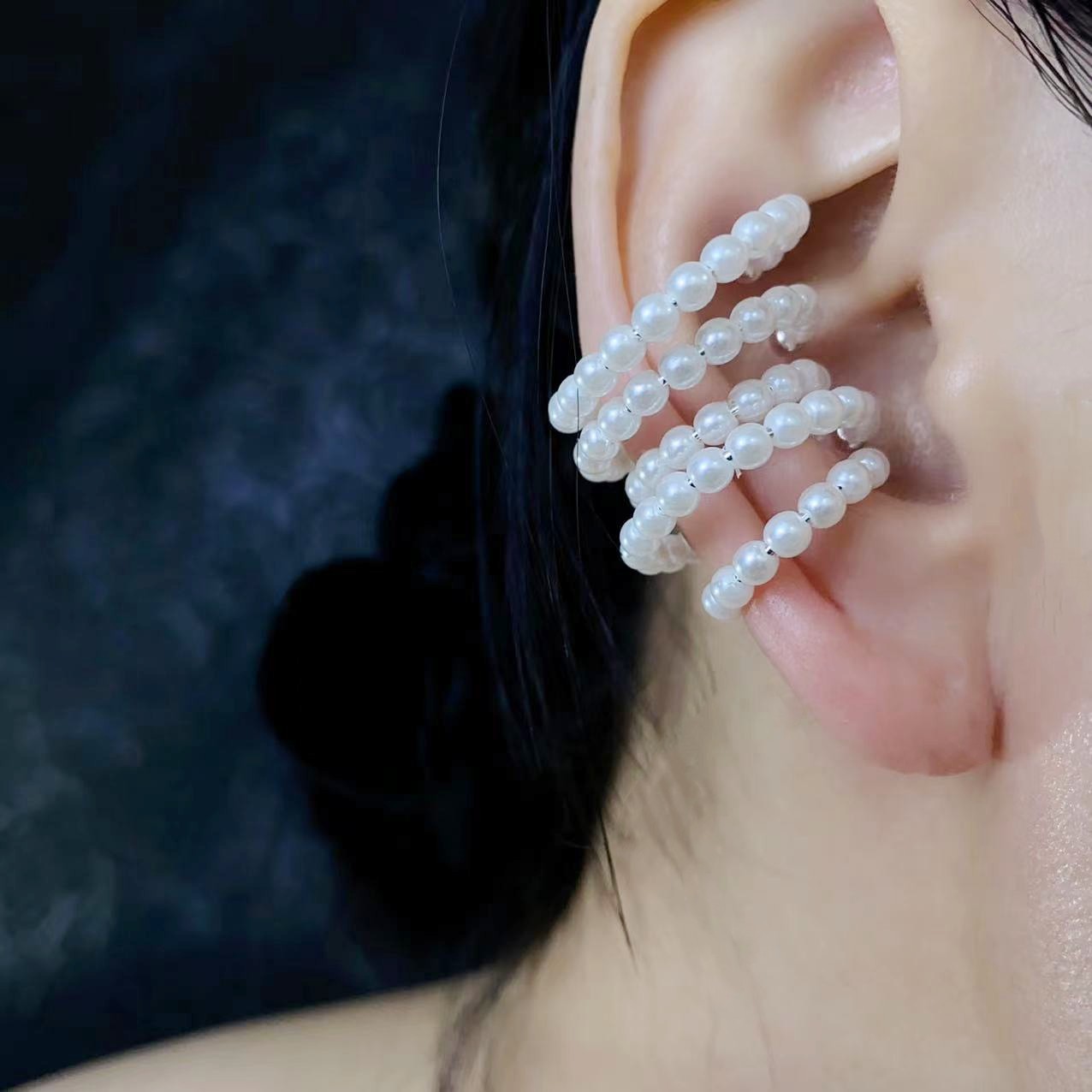 Multi-layer pearl ear bone clip French earrings for women, 2024 new, niche and high-end ear-clip earrings details Picture