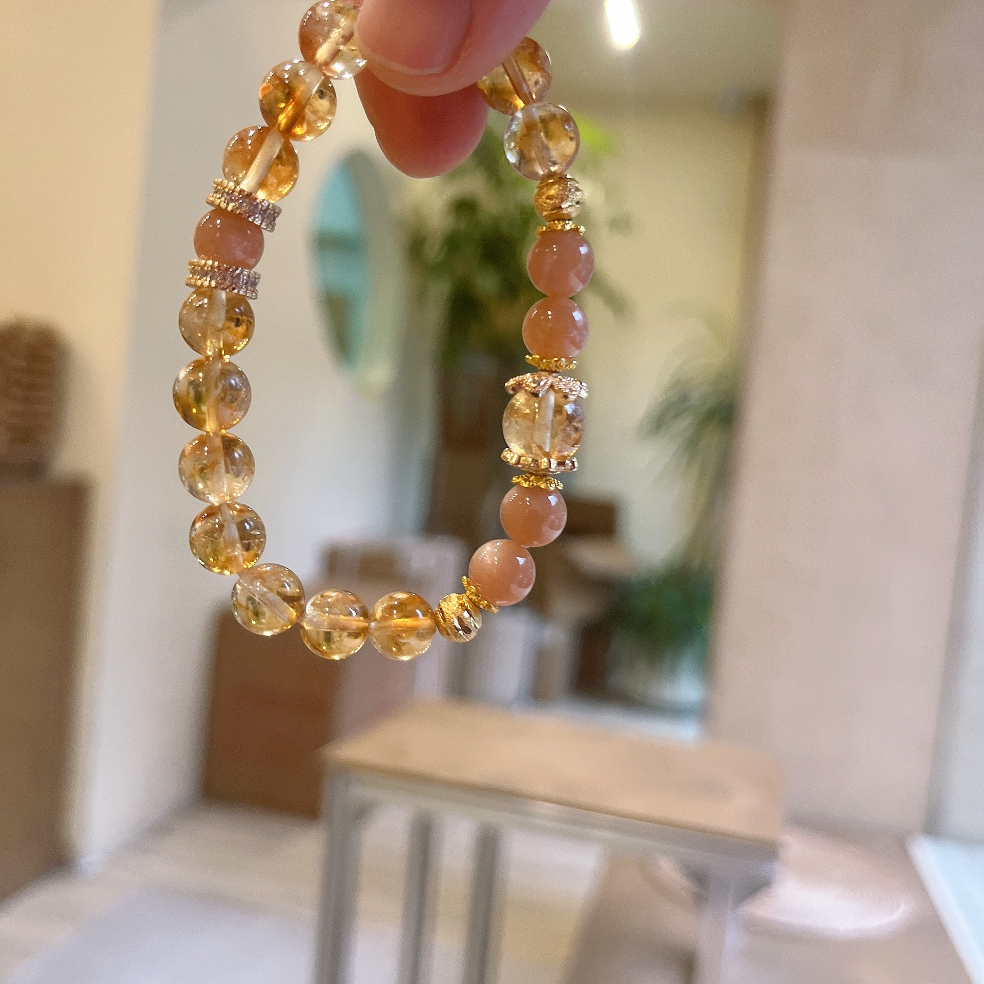 Natural yellow tower crystal bracelet, fresh and sweet women's Sunstone orange moonlight crystal bracelet, new light luxury bracelet wholesale Specification image