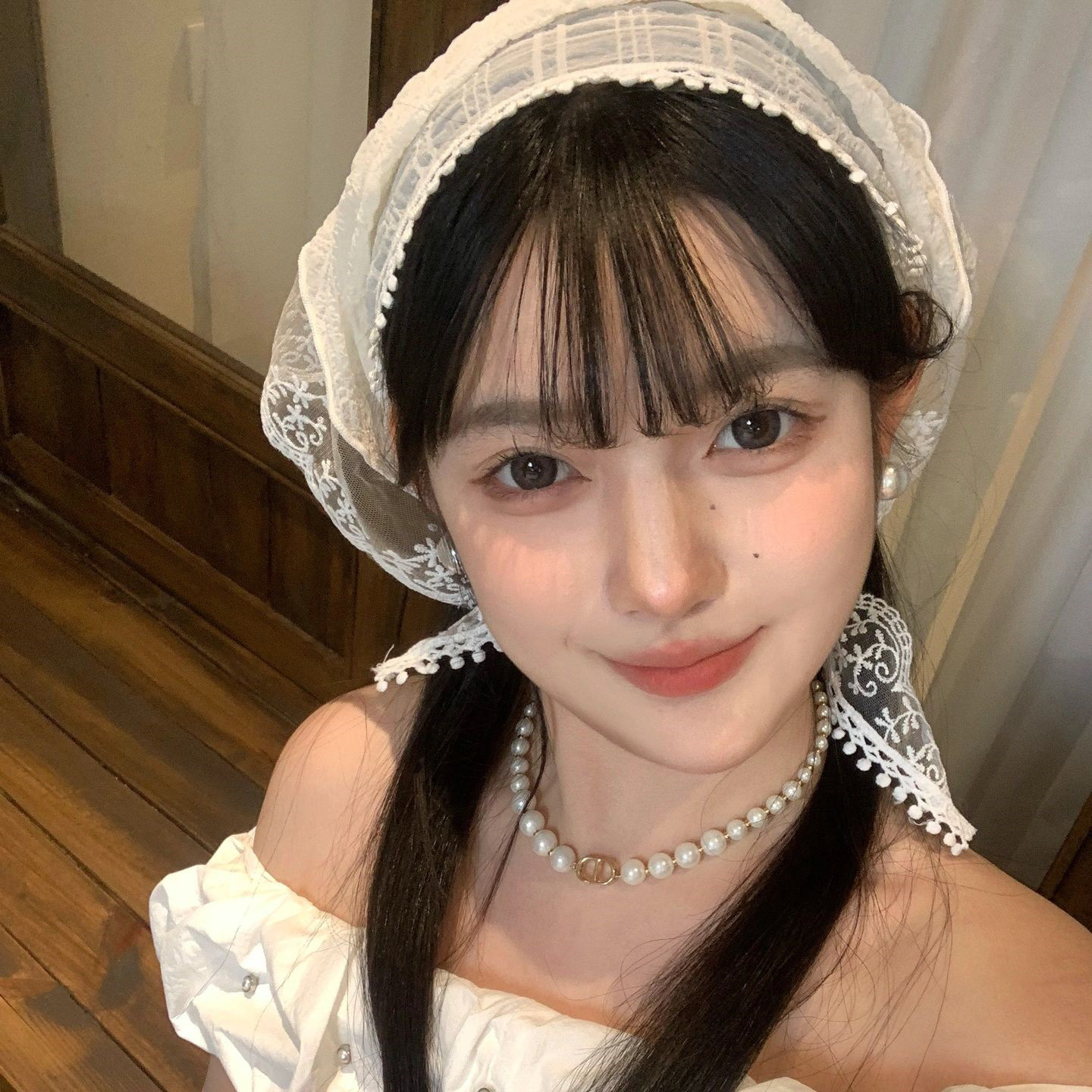 法式少女蕾丝三角巾氛围感丝巾碎花头巾高级花朵米色田园风飘带潮