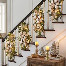 新品圣诞节楼梯蝴蝶结挂饰新年氛围北欧家居风场景装饰品花环