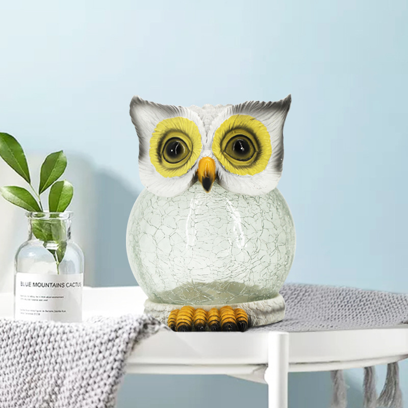 Outdoor solar garden decorative lights, simulated resin owl animal lights, ice crack indoor landscape lights details Picture