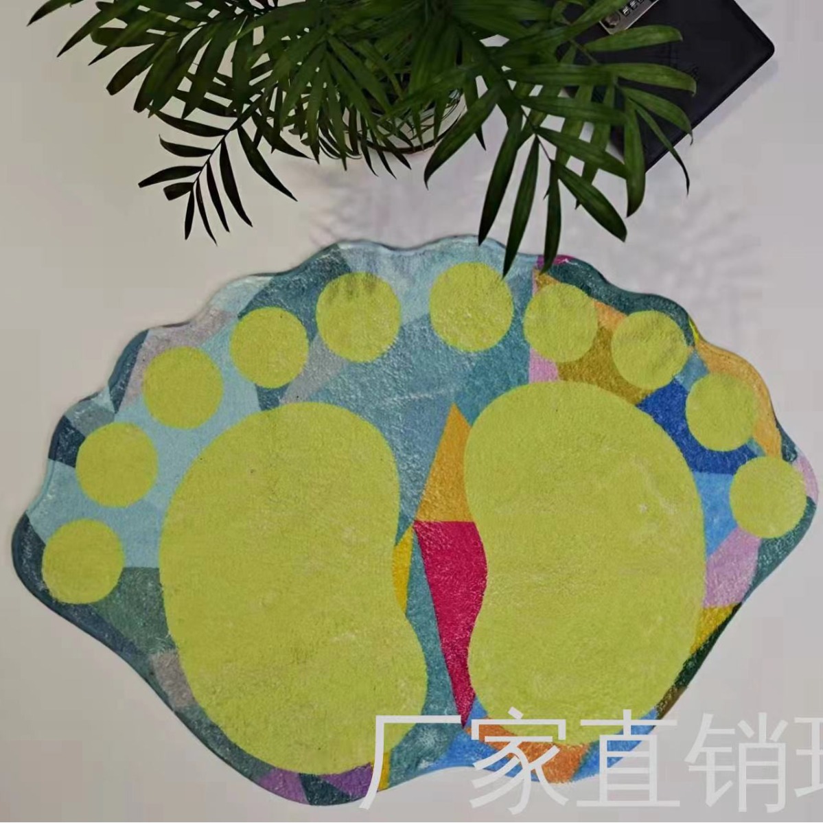 The Bathroom Door Imitation Cashmere Microfiber Mat Bedroom Cute Cartoon Shape Foot Mat Foot Mat Toilet Non-Slip Mat Application Scenario