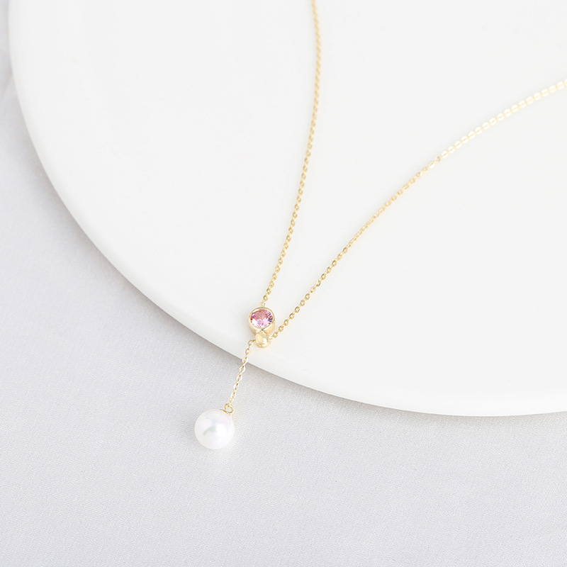 Yashliv French Light Luxury Emerald Zircon Necklace 925 Silver Pearl High-Grade High-Grade Temperament Wholesale Necklace Application Scenario