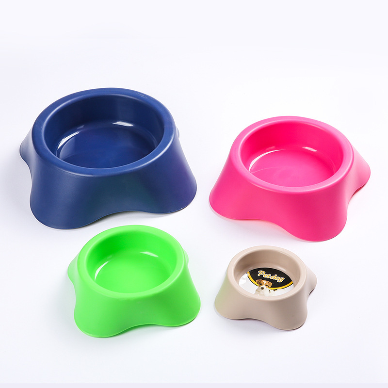 Pet single bowl, four-color plastic bowl, multi-size bowl, multi-color cat and dog food utensils, wholesale in stock, direct supply from the manufacturer Application Scenario