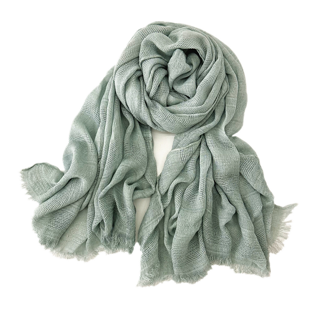 Cross-Border Scarf Spring Foreign Trade Cotton Scarf Female Solid Color Dirty Jacquard Hollow Scarf Muslim Scarf Application Scenario