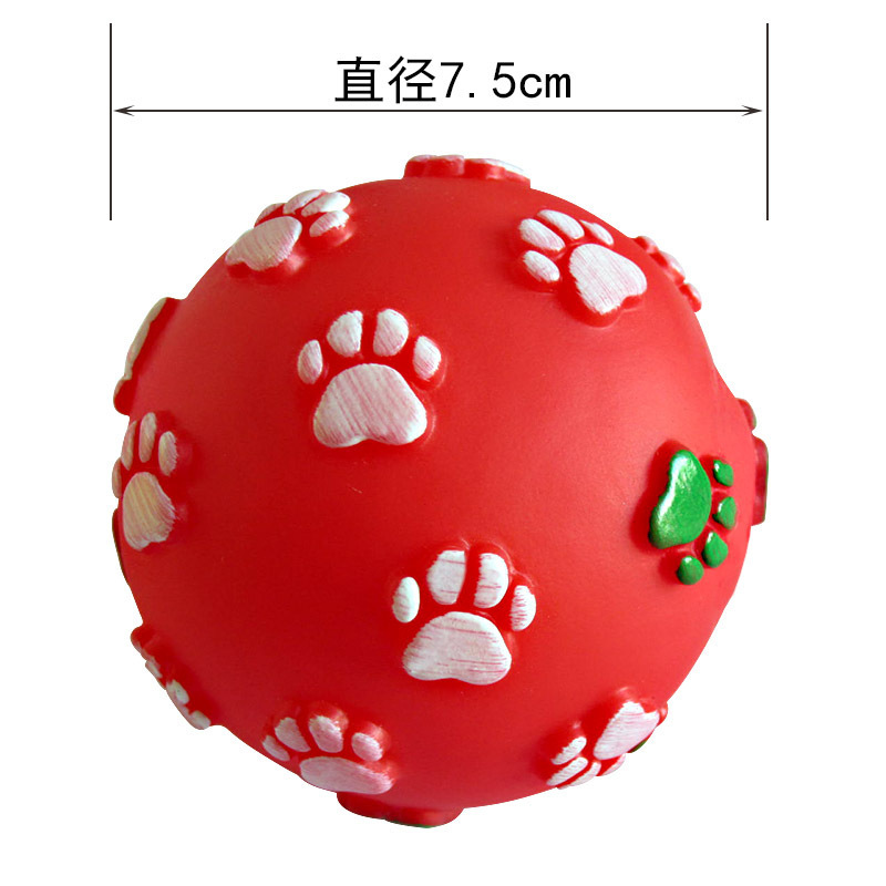 Wholesale of pet toy footprint balls, rubber teething and sound-making toys, spherical dog toys from manufacturers Application Scenario