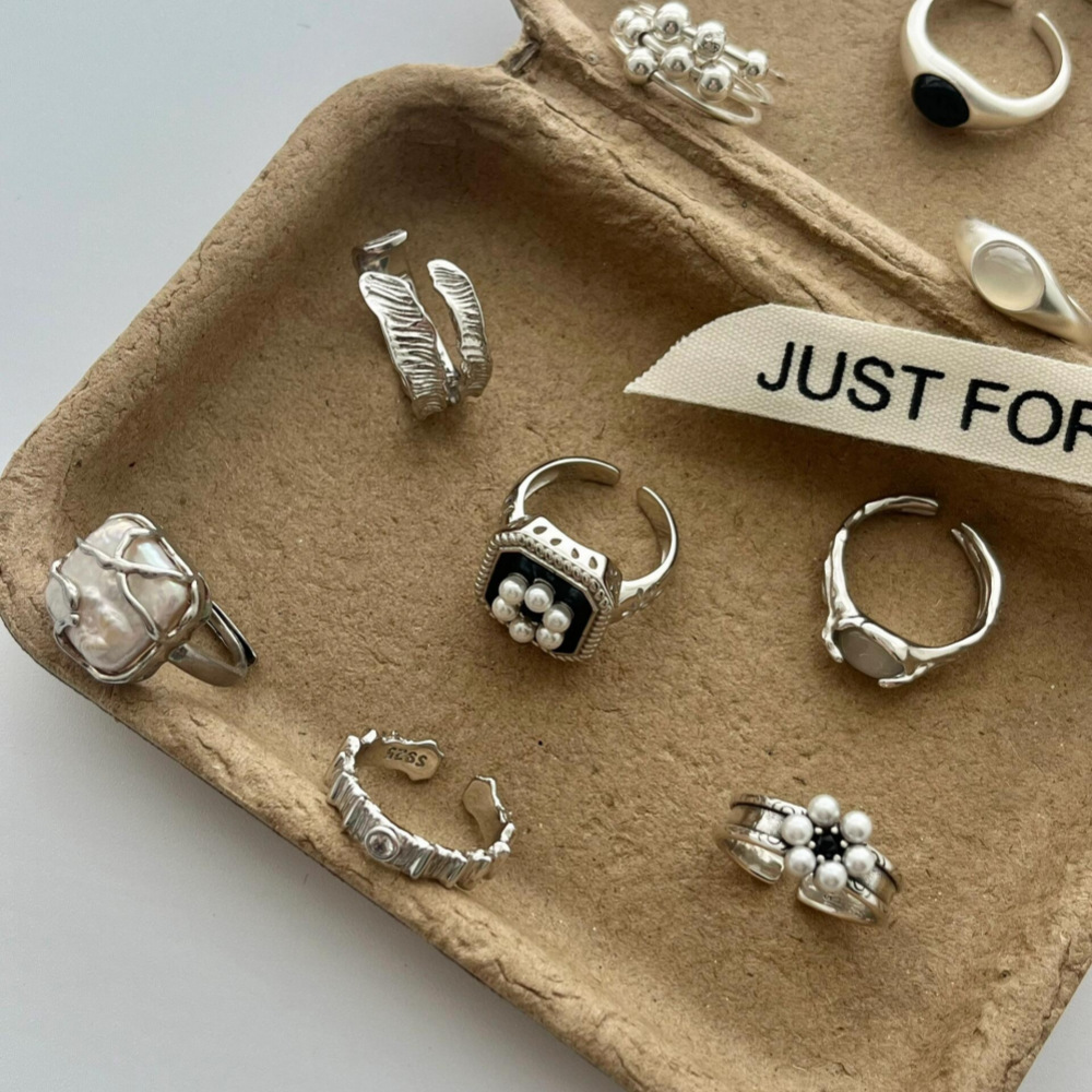 925 sterling silver plain ring gemstone ring, a unique, light luxury and high-end women's ring that does not fade, a new InS-style index ring Specification image