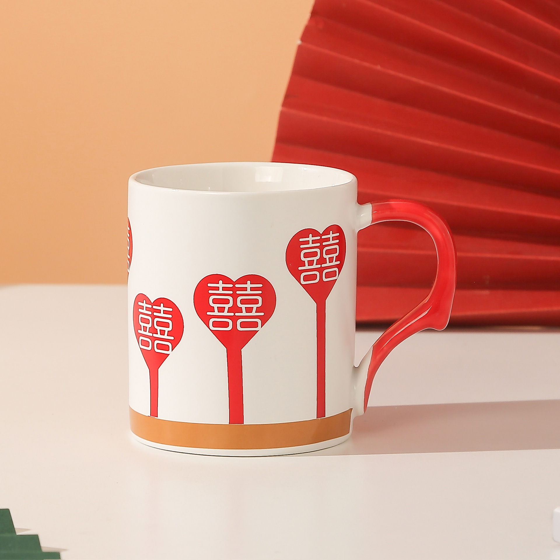 A retro, high-appeal, red, festive, "Xi" character ceramic mug for wedding gifts Application Scenario