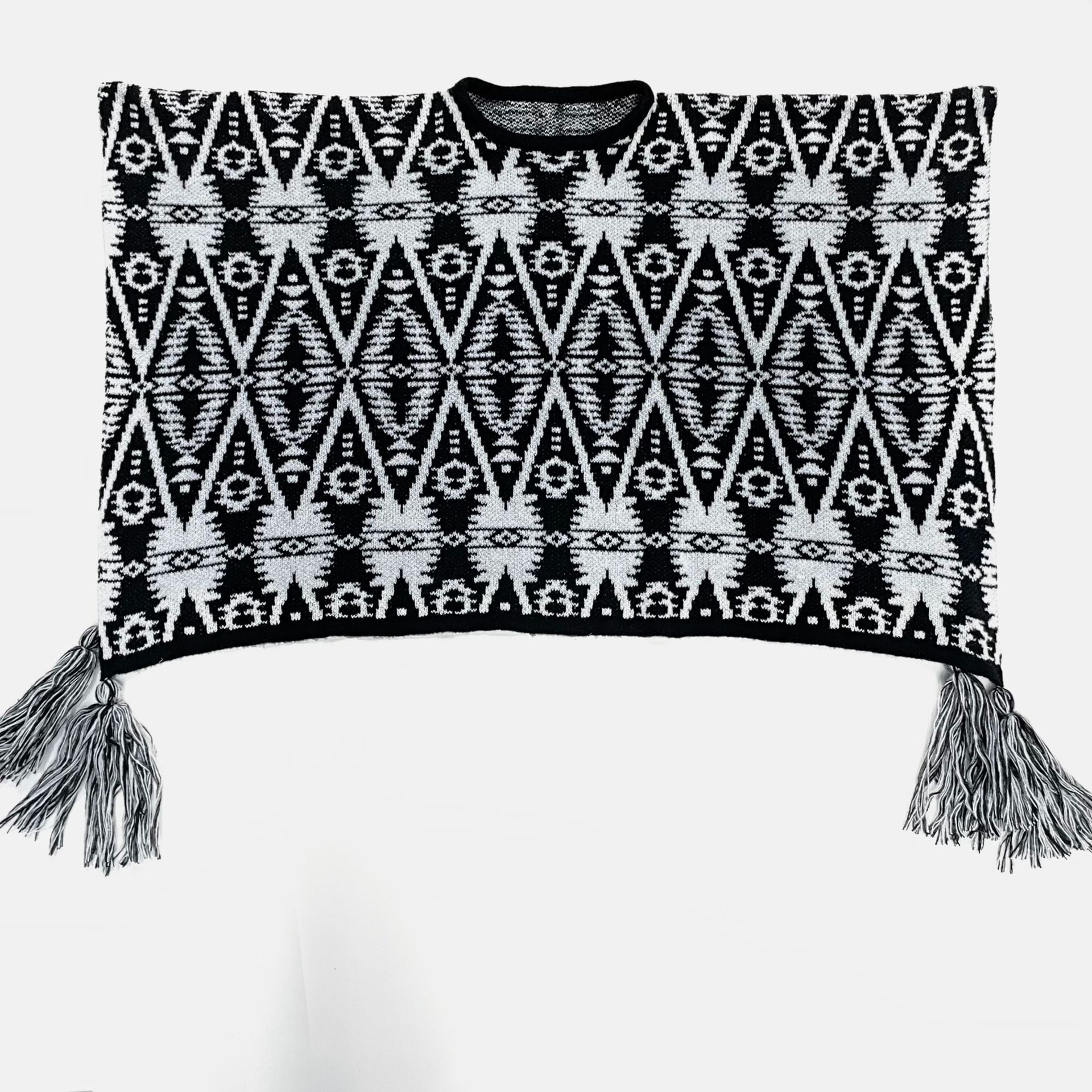 Nuevo blanco y negro rombo cuadrillado bateador manga chal abrigo bufandas caliente otoño invierno viaje exterior mujer wholesale Specification image